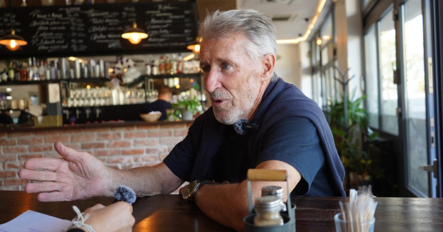 „Mindent ugyanígy csinálnék” – interjú a 80 éves Zámbó Sándorral