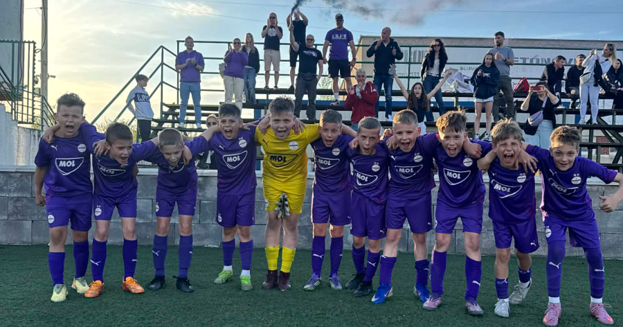 Nemzetközi tornán lett ezüstérmes U10-es csapatunk Szlovákiában