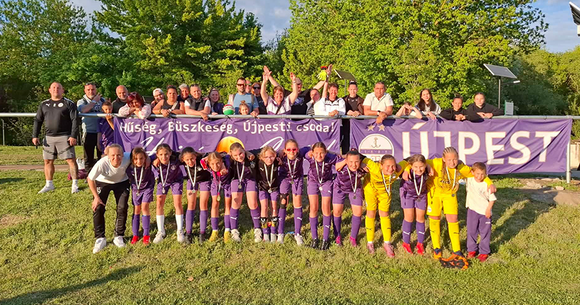 Fiúk között szereztek ezüstérmet U12-es lányaink
