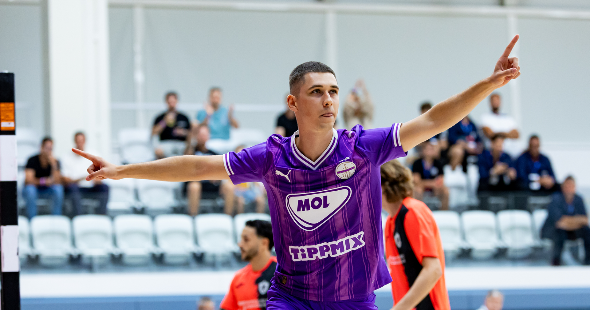 Fölényes sikerrel kezdte meg BL-szereplését futsalcsapatunk