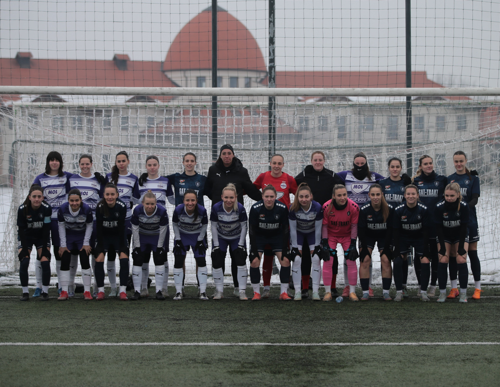 Topolyán kezdte a téli edzőmeccsek sorát női csapatunk