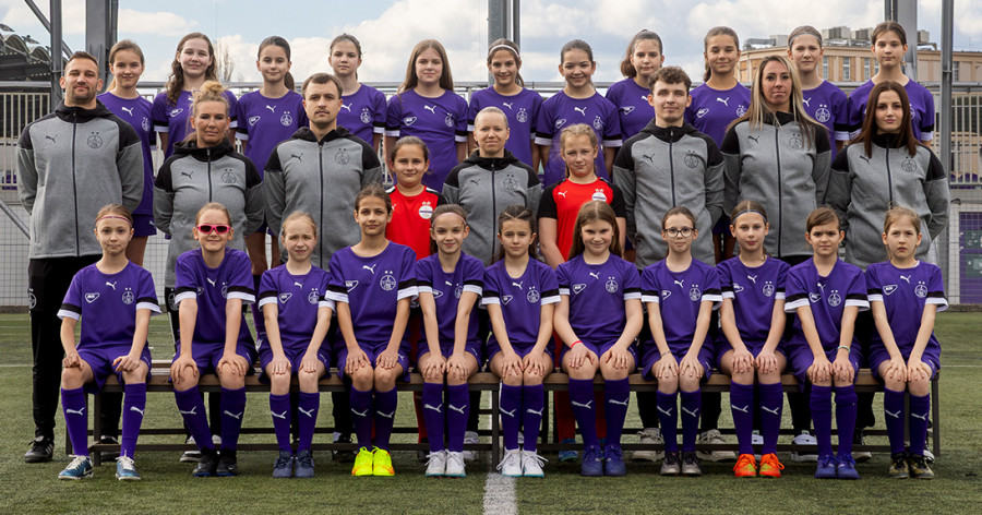 Tartalmas és tanulságos idényt zártak U12-es lányaink