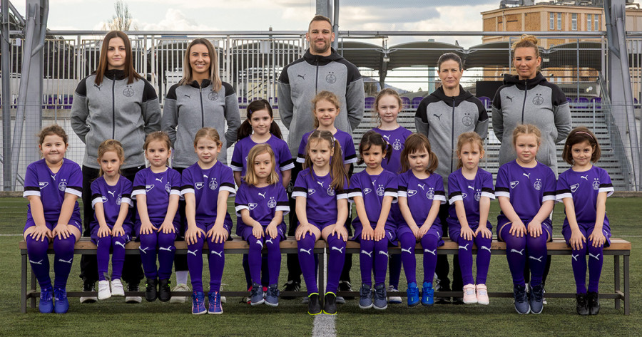 Létszámban és tudásban is sokat léptek előre legkisebb lány labdarúgóink