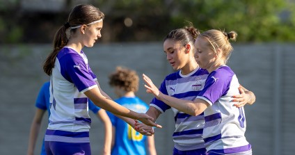 F U T S A L W E Bnb0430