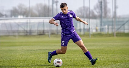 N B I I I W E Bnb30330