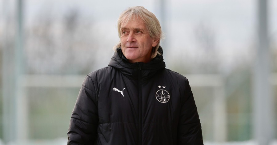 „Ez a csapat bárkivel, bárhol játszott, mindenki ellen győzelmi eséllyel lépett pályára”