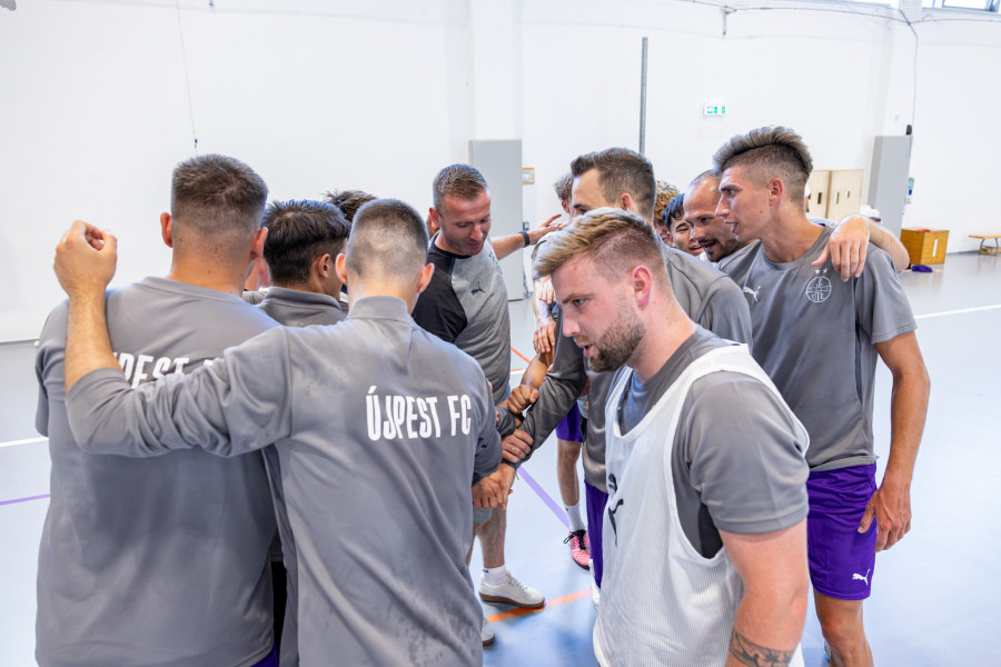 Külföldi ellenfelekkel hangol az új idényre futsalcsapatunk