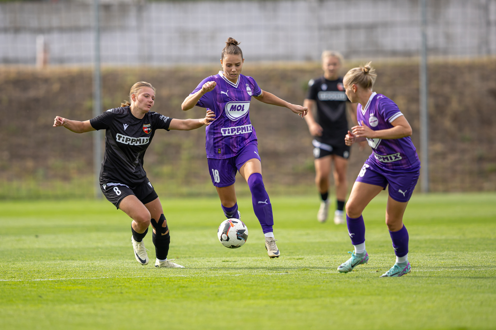 Galéria: Újpest FC-Pécsi MFC Simple Női Liga NB I, 1. forduló