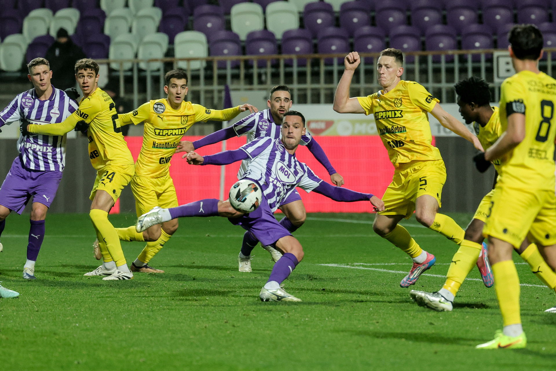 Galéria - Újpest FC–Kazincbarcika 2-1