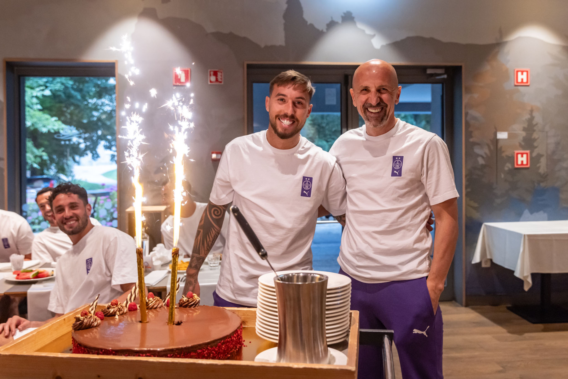 Iuri Medeiros és Damir Krznar szülinapi köszöntése