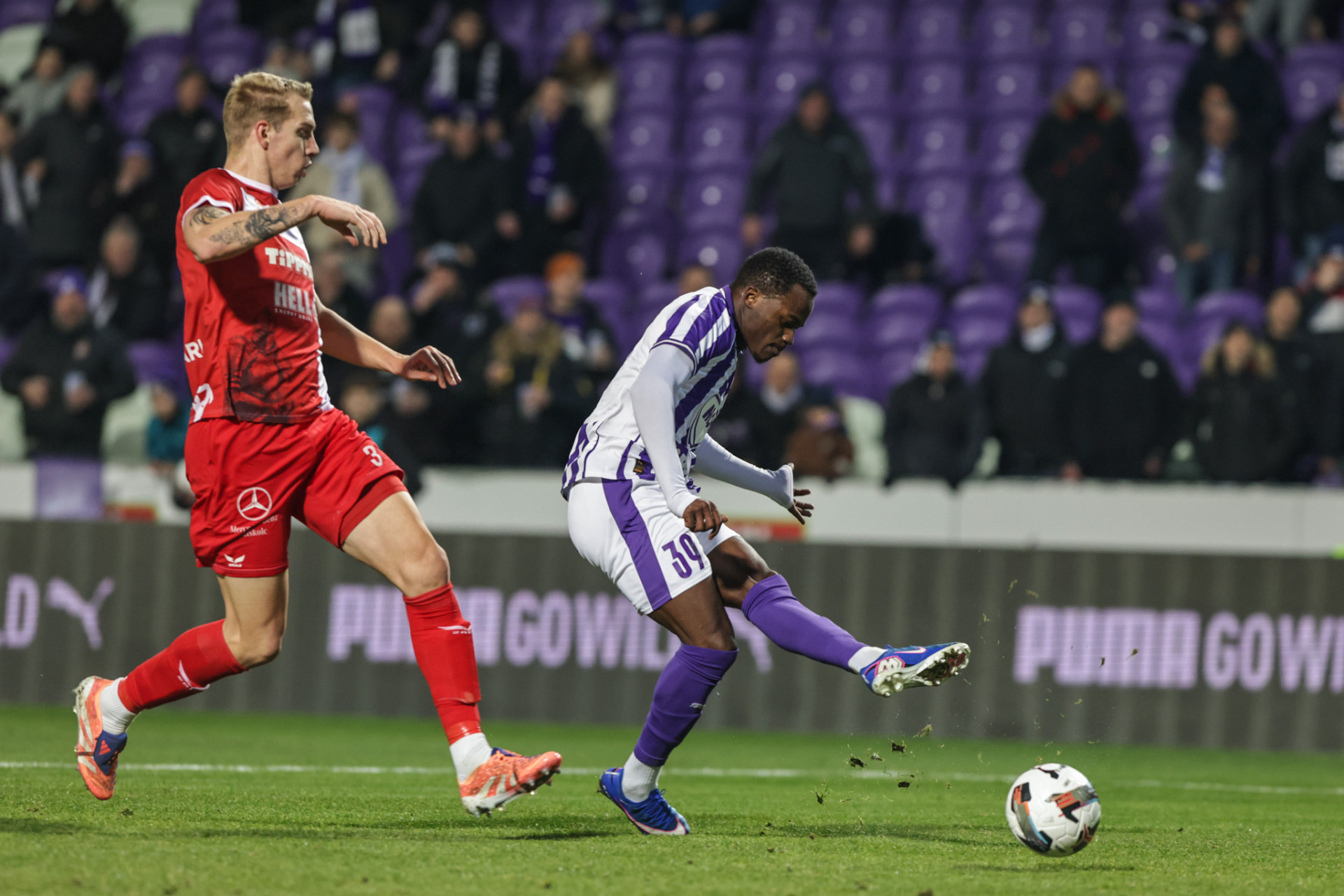 Domináns első félidőnknek köszönhetően itthon tartottuk a három pontot!